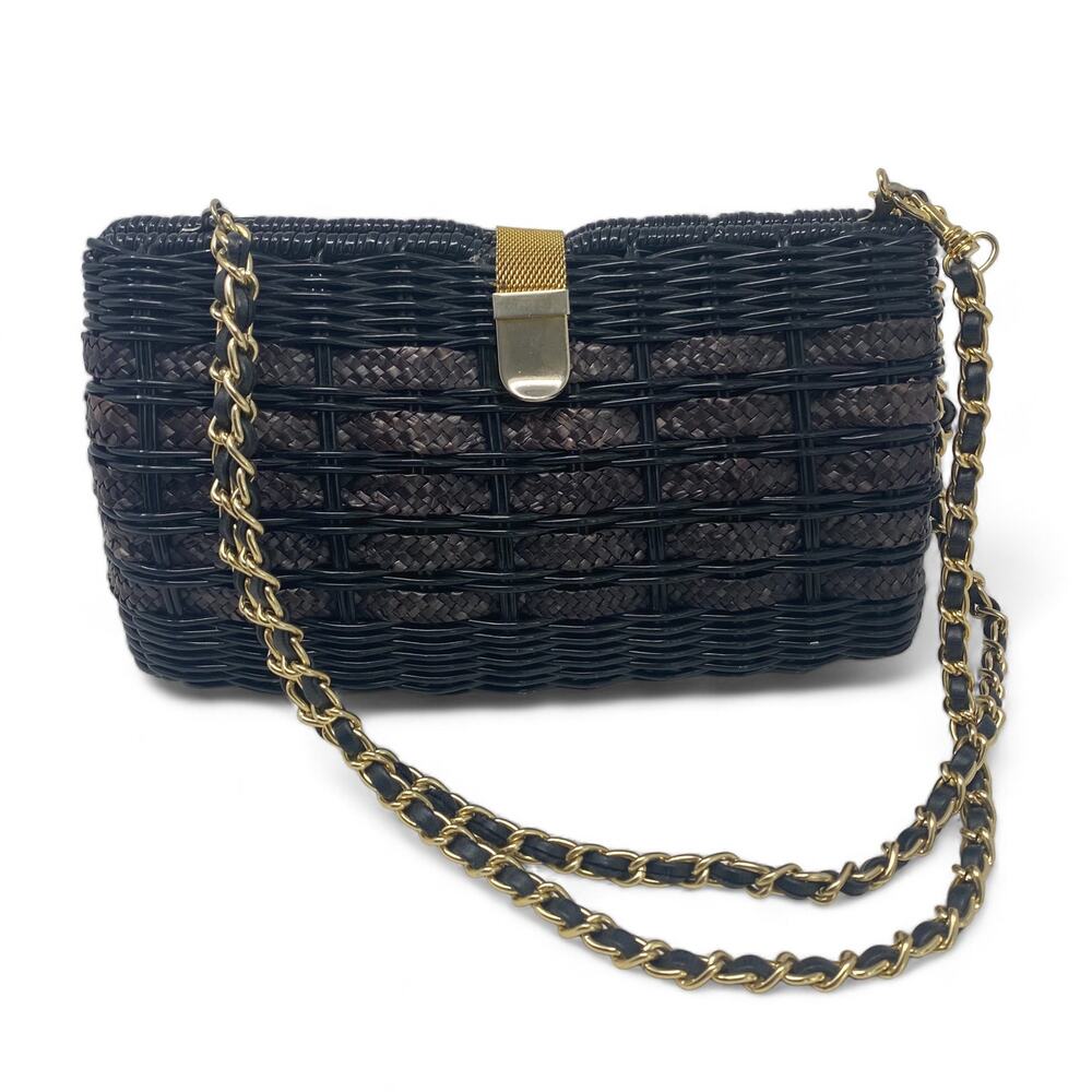 Vintage Black woven handbag purse with gold mesh clasp and gold tone chain strap